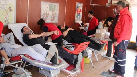 Elazığ'da 3 Günde 400 Kişi Kan Bağışında Bulundu