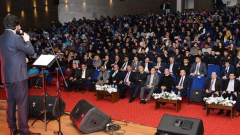 Çanakkale'de ‘Bir Hilal Uğruna' Can Veren Kahramanlar Unutulmadı