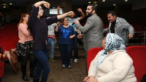 Roman Gecesiyle Kendilerinden Geçtiler