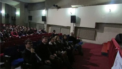 Biga'da İstiklal Marşı Okuma Yarışması Düzenlendi