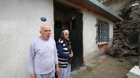 Evleri Hasar Gören Engelli Çifte Yardım Eli