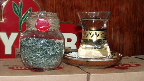 'imparatorların Çayı' Beyaz Çay Kilosu 4 Bin Tl'den Piyasaya Sunuldu