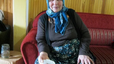 11 Santimlik Böbrekten 7 Santimetre Boyunda Taş Çıktı