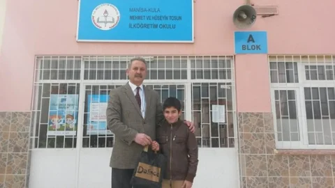 4. Sınıf Öğrencisi Minik Yakup'tan Örnek Davranış