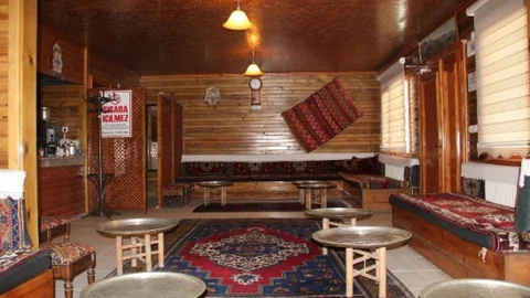 Mehmet Akif Ersoy Konağı Hizmet Vermeye Başladı