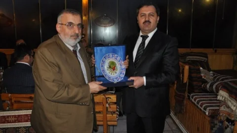 Eskişehir'e Atanan Bozüyük Müftüsü Burhan Çakır İçin Veda Yemeği