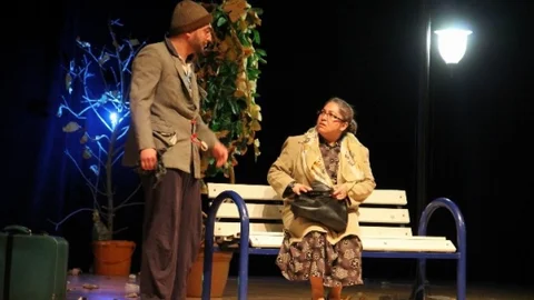 ‘Tut Elimden' Tiyatro Oyunu Sahnelendi