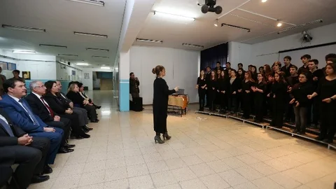 Vali Tuna Havacılar İlkokulu'nu Ve Atatürk Güzel Sanatlar Lisesi'ni Ziyaret Etti