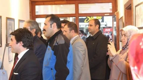 Çizgilerin Gözü İle Karaman Sergisi Büyük İlgi Görüyor