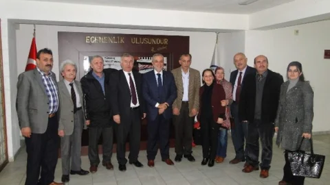 AK Parti Trabzon Milletvekili Aday Adayı Asım Aykan'dan Beşikdüzü Belediye Başkanı Bıçakçıoğlu'na Ziyaret