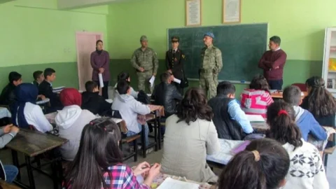 Öğrencilere Askeri Okullar Tanıtıldı