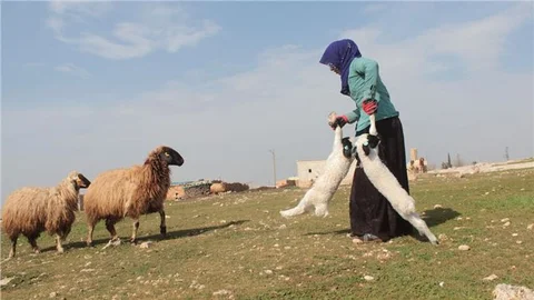 ''Parası çok, ilgi yok''