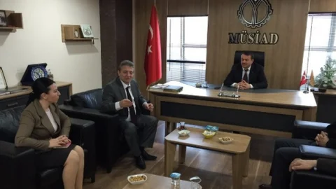 AK Parti Aday Adayı Orhan Aydın MÜSİAD'ı Ziyaret Etti