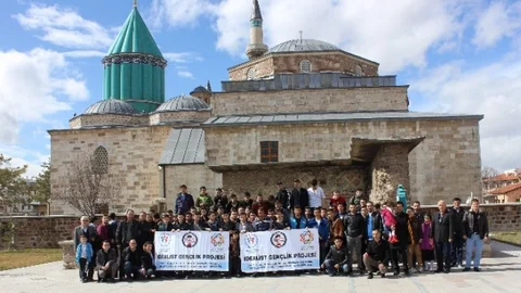 “Idealist Gençlik” Konya'yı Ziyaret Etti