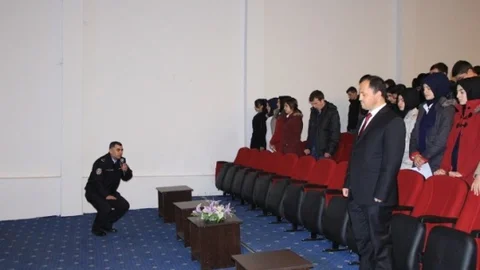 Narman Emniyetinden Öğrencilere Milli Birlik Ve Beraberlik Konulu Konferans