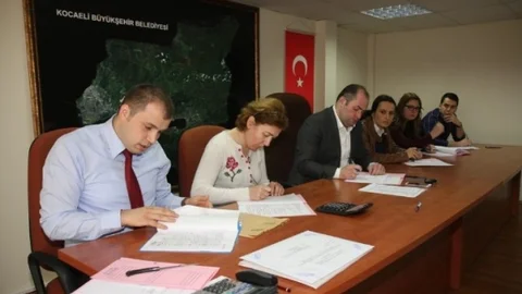 Büyükşehirde Yol Bakım Ve Onarım İhalesi Yapıldı