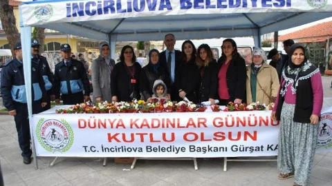 Başkan Gürşat Kale; “Kadınlar Çiçektir”