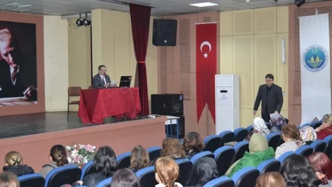 Kuran'ı Kerim'i Anlayarak Okuma Adlı Seminer Düzenlendi