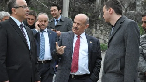 Osman Kahveci Heyelan Bölgesini İnceledi