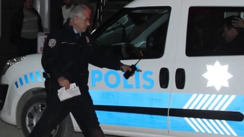 Pompalıyla Husumetlisini Vuran Şüpheli Hastane Çıkışında Gazetecilere Şov Yaptı