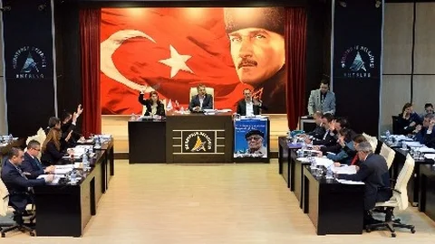 Muratpaşa Kırcami İçin Fazla Mesaide