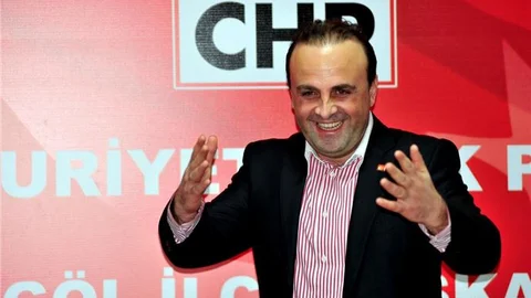 Deniz Baykal Bursa'dan Milletvekili aday adayı oldu