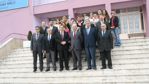 Devrek Misak-I Milli İlkokulu'nda Aile Eğitimi Sertifika Töreni