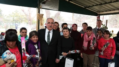 Vali Tuna Ve Eşi Pervin Tuna'dan Anlamlı Ziyaret