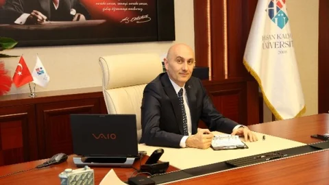 Hkü Rektörü Tamer Yılmaz'dan 8 Mart Kadınlar Günü Mesajı