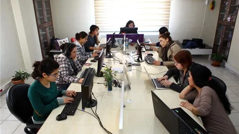 ''Kadınların sesini'' duyuruyorlar