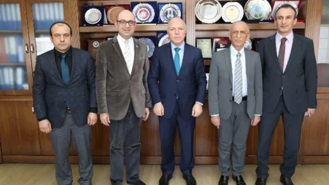 Başkan Sekmen'i 5. Uluslararası Şehircilik Ve Teknolojileri Fuarı'na Davet Ettiler