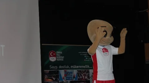 Erzurum'da 100 Bin Öğrenciye Spor Kültürü Ve Olimpik Eğitimi