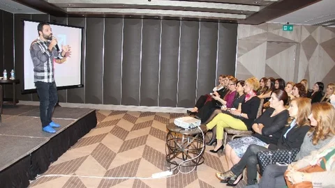 Agiad'tan 8 Mart'a Özel Gösteri