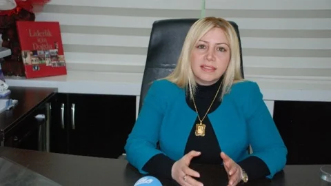 ''kadınlar Toplumu Dönüştüren Ve İstikamet Verenlerdir''