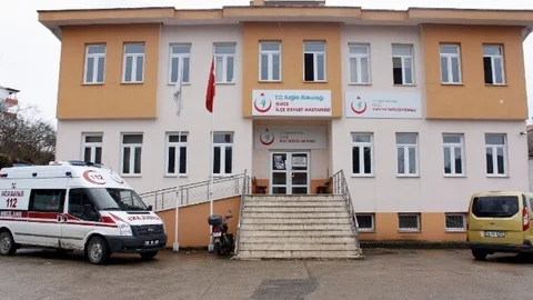 Güce Devlet Hastanesi'nde Yaşanan Doktor Sıkıntısı Vatandaşları Zor Durum Da Bırakıyor
