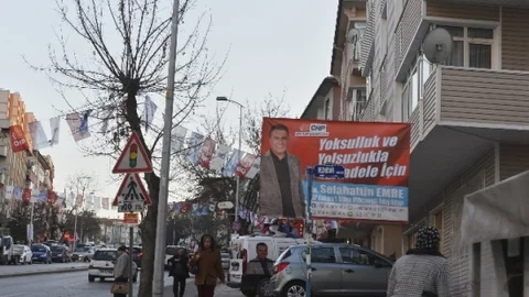 Başkan Gökçek'ten Afiş Tepkisi
