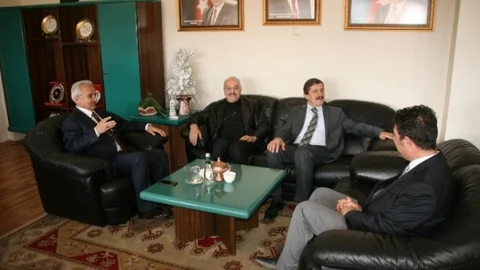 Eski Vali Yenigün'den Başkan Başsoy'a Ziyaret