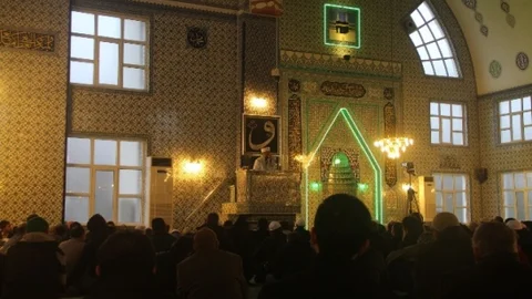 Bursa İl Müftüsü Profosör Doktor Mehmet Emin Ay Kadınların İslam Dinindeki Önemine Dikkat Çekti