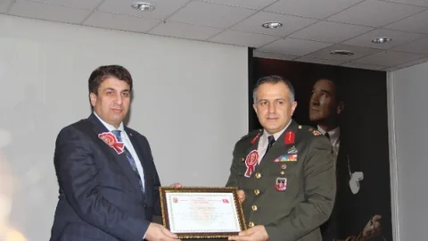 Berat Satıoğlu Şehitler Derneğinde Güven Tazeledi