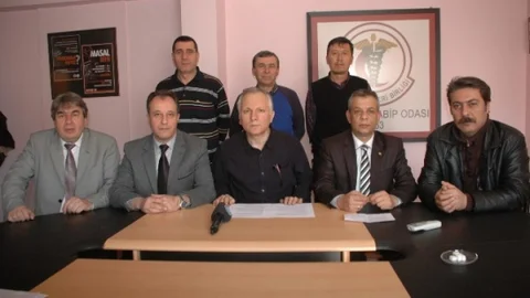 13 Mart'ta Sağlıkçılar İş Bırakacak