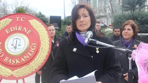 Kadınlar Törende Bir Araya Geldi