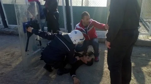 Futbolda Küfür Ve Şiddet Sonrasında Biber Gazlı Müdahale