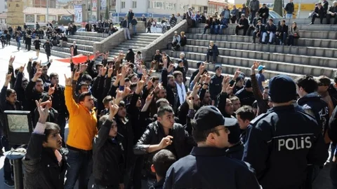 Yozgat'ta Karşıt Görüşlü Öğrenci Grubu Arasında Arbede