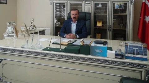 Servet Yenitürk'ten Kadınlar Günü Mesajı