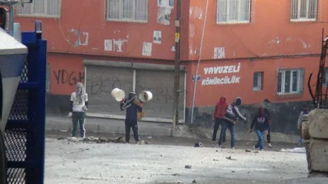 Gaziantep'te İzinsiz Gösteriye Polisten Müdahale