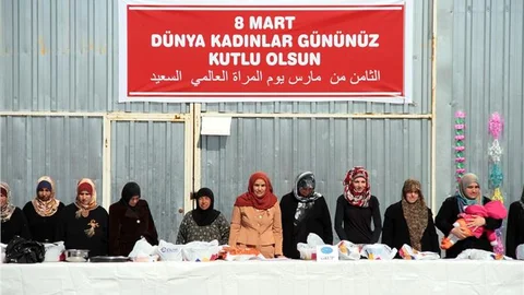 Konteyner kentte ''Kadınlar Günü'' kutlaması