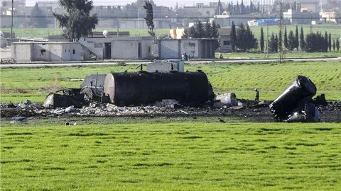 Tel Abyad'da IŞİD hedeflerinin bombalanması