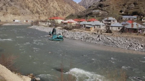 Zap Suyu Debisinin DÜşmesi Yöre Halkını Endişelendirdi