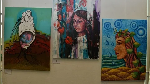 Kadın Temalı Resim Seramik Ve Öyküler Sergide Toplandı