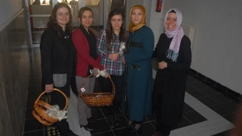 Bayan Çalışkan'dan Çalışan Kadınlara Hediye